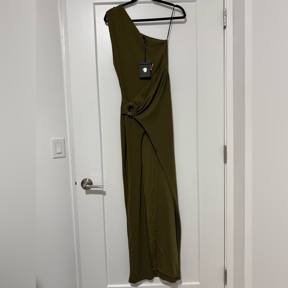 DUNDAS x Revolve Olive Chain Ring One-Shoulder Maxi Dress NWT Size S - Picture 3 of 9